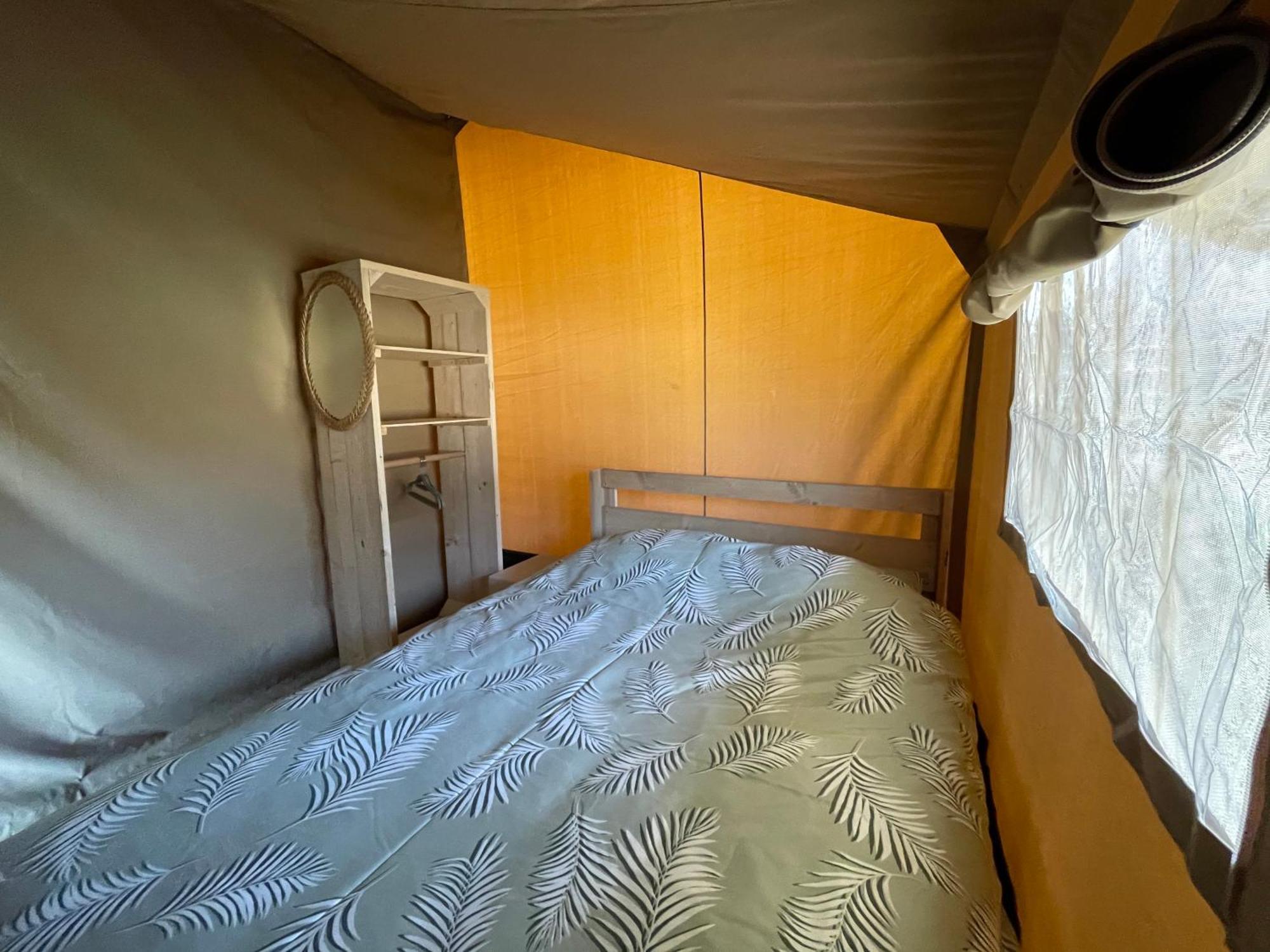 Glamping De Hof Van Eeden Warmond المظهر الخارجي الصورة