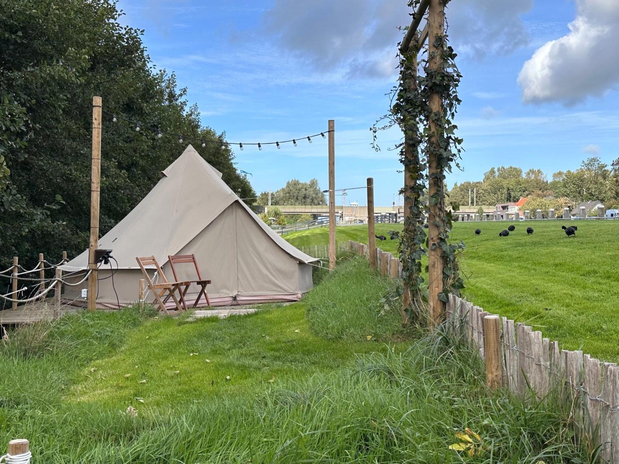 Glamping De Hof Van Eeden Warmond المظهر الخارجي الصورة